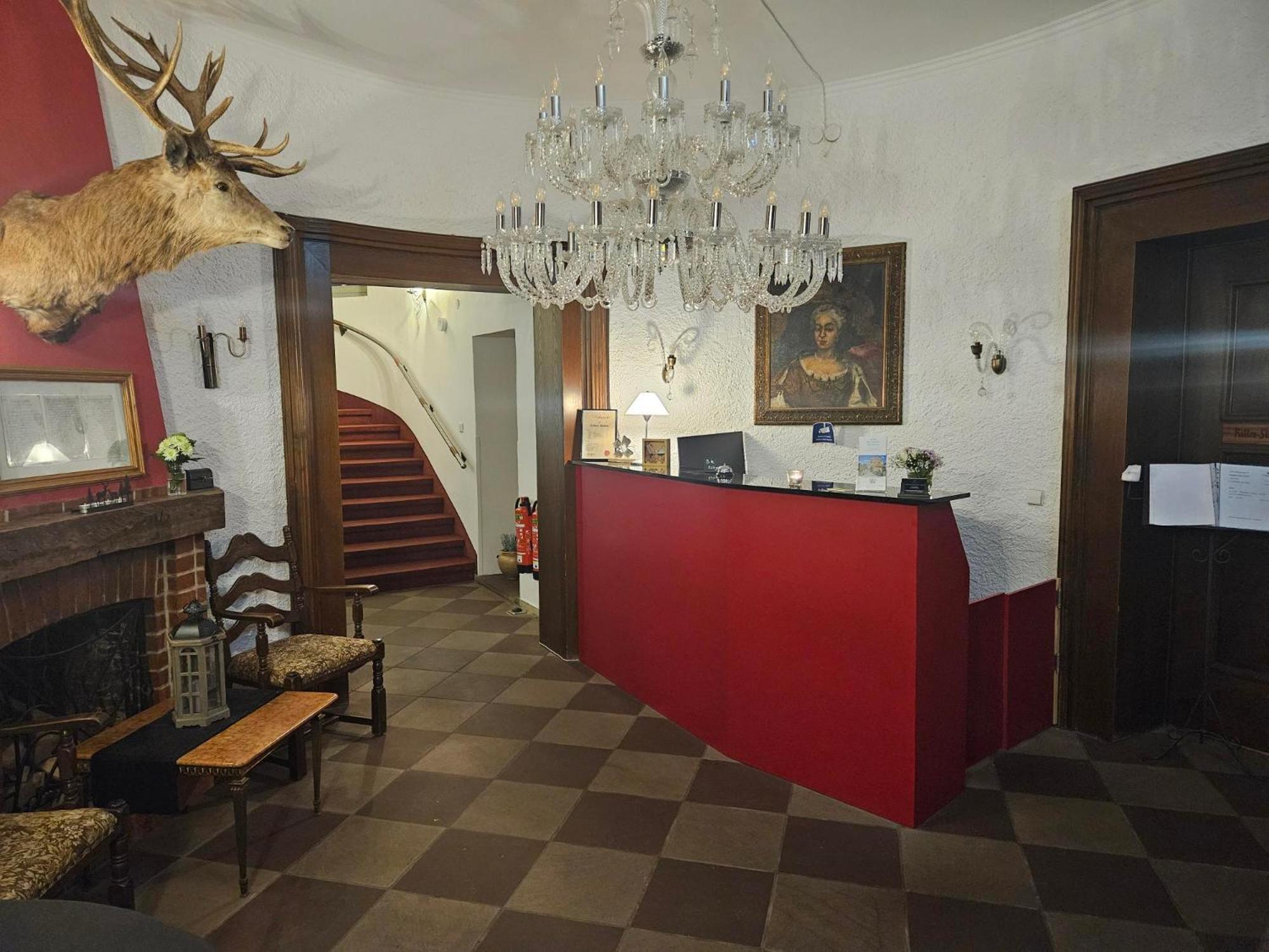 Eventlocation & Hotel Schloss Neuburg Obrigheim Kültér fotó